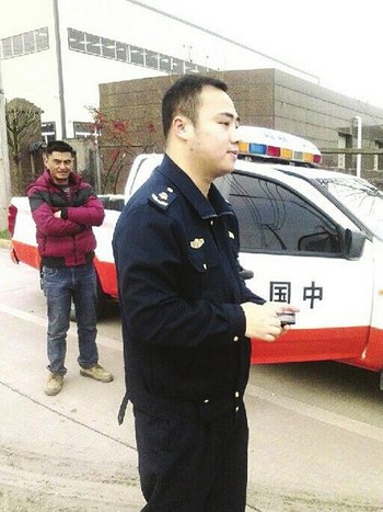 内江路政罚单可"讲价":本来罚3000 结果罚300(图3) 内江路政罚单可"讲价":本来罚3000 结果罚300(图3)