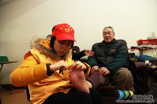 泸州:爱心在召唤 小小"微力量"汇聚成"大爱"(图3) 泸州:爱心在召唤 小小"微力量"汇聚成"大爱"(图3)