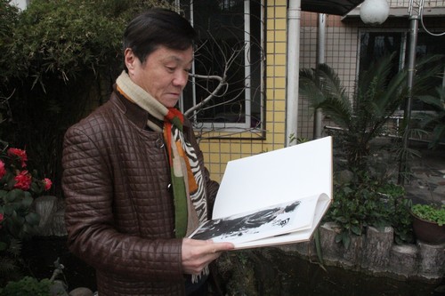 自贡本土画家雷振刚:为"自贡清明上河图"找个家(图2) 自贡本土画家雷振刚:为"自贡清明上河图"找个家(图2)