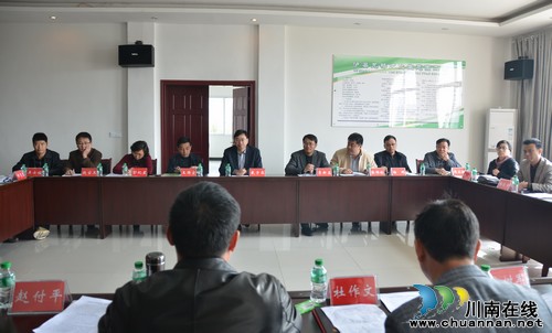 六盘水市考察组到泸县交流农村土地承包确权登记工作(图2) 六盘水市考察组到泸县交流农村土地承包确权登记工作(图2)