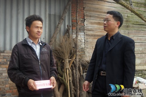 泸县工商联:开展助农春耕帮扶活动(图2) 泸县工商联:开展助农春耕帮扶活动(图2)
