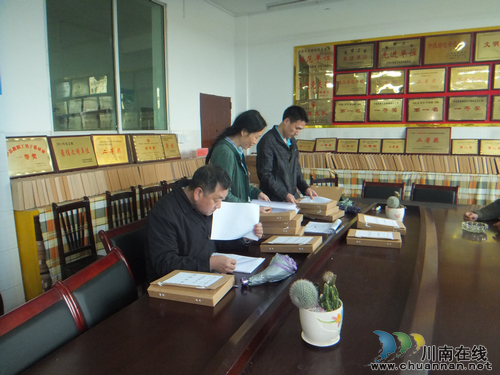 立石镇:乡村学校少年宫接受泸州市检查验收(图2) 立石镇:乡村学校少年宫接受泸州市检查验收(图2)