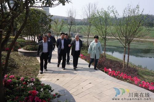 泸州外事侨务旅游局指导张坝创建4A国检工作(图1)