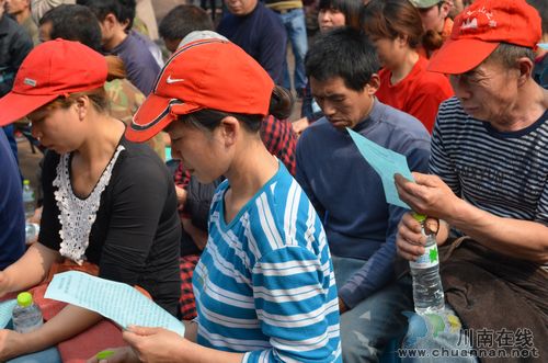 华阳街道：员工生命安全健康为主　职业病危害讲座预防为先(图3)