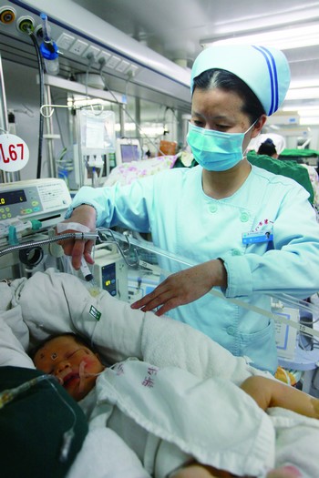 川闽共爱“泸州奇迹宝宝”(图3)