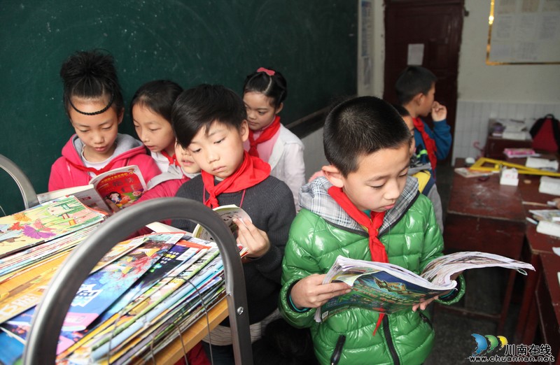 泸州:国际儿童图书日“换书”忙(图2) 泸州:国际儿童图书日“换书”忙(图2)