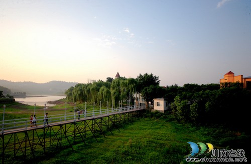 泸州玉龙湖第8届放生节提前预热&nbsp;美景等你来赏(图2)