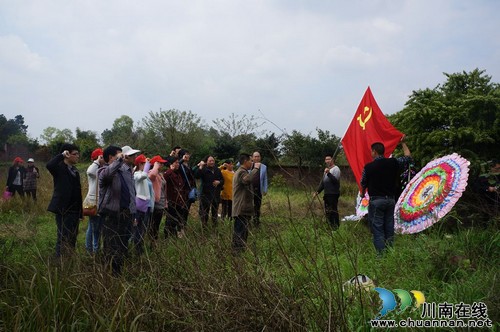 立石镇：缅怀英烈&nbsp;将其遗愿化宏图(图3)