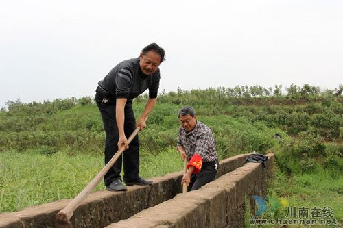 毗卢镇：沟渠清淤&nbsp;解百姓燃眉之急(图2)