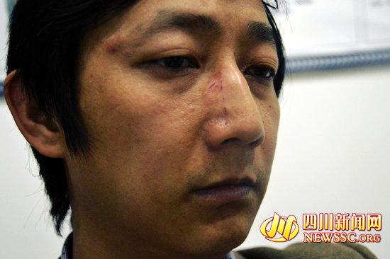 泸州西南商贸城火灾 四川新闻网记者采访被打(图2) 泸州西南商贸城火灾 四川新闻网记者采访被打(图2)