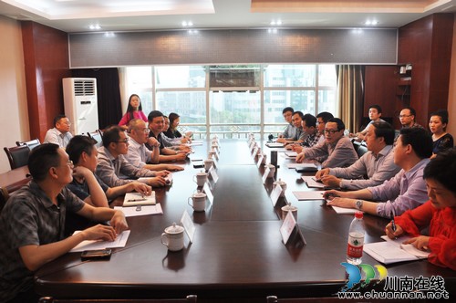 南充市南部县考察组到泸县考察农村产权制度改革(图2)