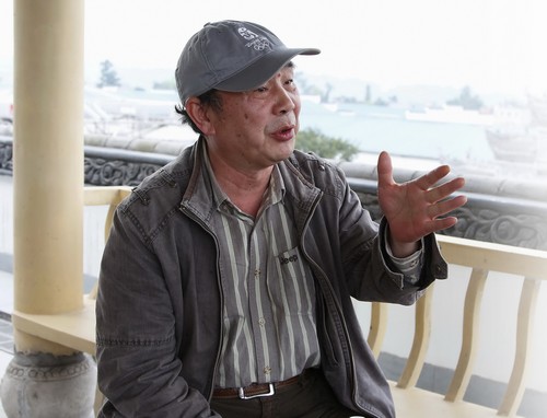 泸州之子伍松乔:招摇媒体副刊的文化庄稼(图1)