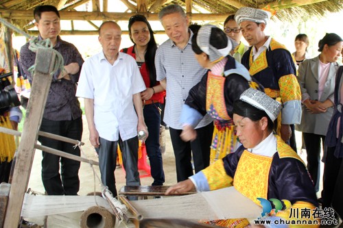 “西部民族组合之父”陈川赴泸州叙永苗寨采风(图2)