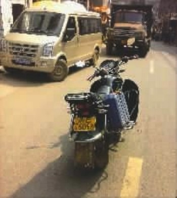 泸州:撞人还是扶人?为求真相死者家属开棺验尸(图2)