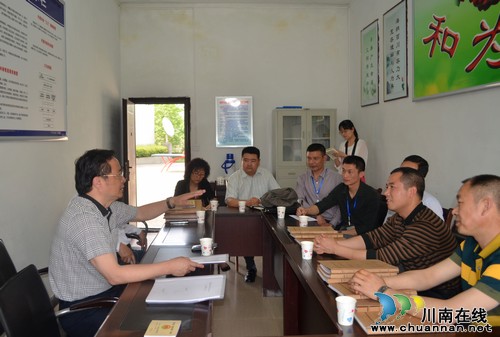 华阳街道：法制宣传教育注重实际(图1)