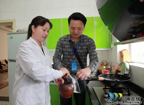 龙马潭区:"乡村实验室"开展食盐碘元素监测(图2)