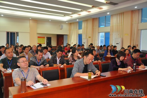 泸县农业局：举办专题讲座&nbsp;践行群众路线(图2)