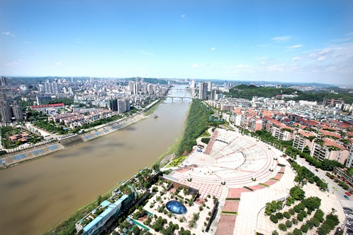 酒城新报融渝：泸州向东（中篇）(图1)