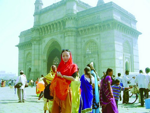 酒城新报旅行家作家罗丹萍:飘萍万里他乡路(图3)