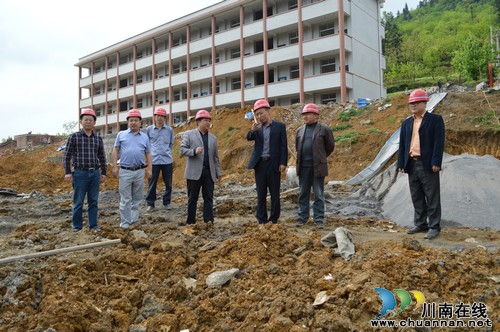 叙永县教育局:娃娃健康成长是衡量乡村教育的准绳(图2)