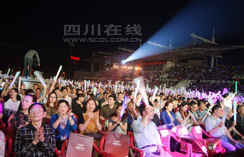 蔡依林、费翔五一晚唱响自贡荣县(图5) 蔡依林、费翔五一晚唱响自贡荣县(图5)