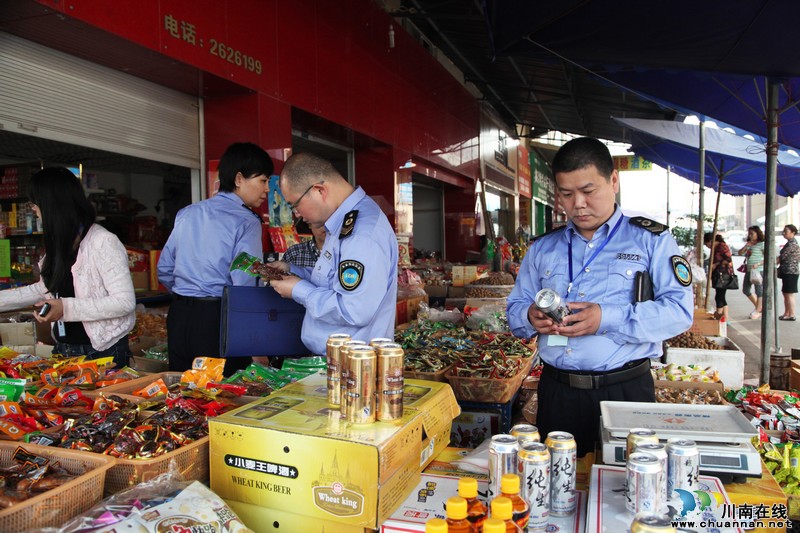泸州龙马潭:“五一”劳动节 他们坚守在岗位上(图5) 泸州龙马潭:“五一”劳动节 他们坚守在岗位上(图5)