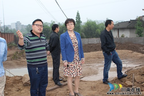 兆雅镇：开展安全突击检查(图1)