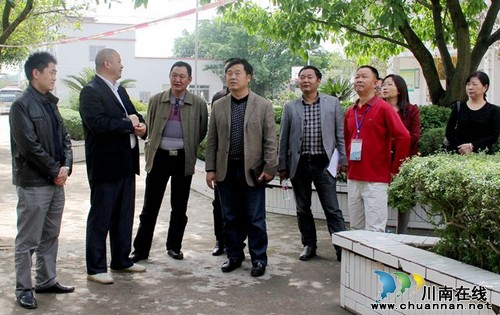 泸县教育局领导班子深入偏远学校蹲点调研(图1)