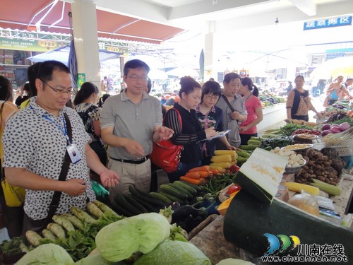 农业部农产品质量安全监督检验测试中心对泸县部分农产品进行抽检(图1) 农业部农产品质量安全监督检验测试中心对泸县部分农产品进行抽检(图1)