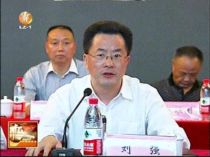 泸州：百家酒类企业共商振兴大计(图1)
