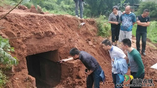 泸州合江大桥镇发现一座宋代夫妻合葬石室墓(图1) 泸州合江大桥镇发现一座宋代夫妻合葬石室墓(图1)