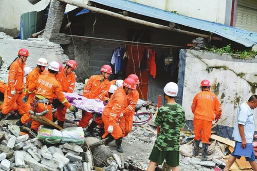 叙永遭强降雨&nbsp;房屋倒塌20岁女孩遇难(图1)