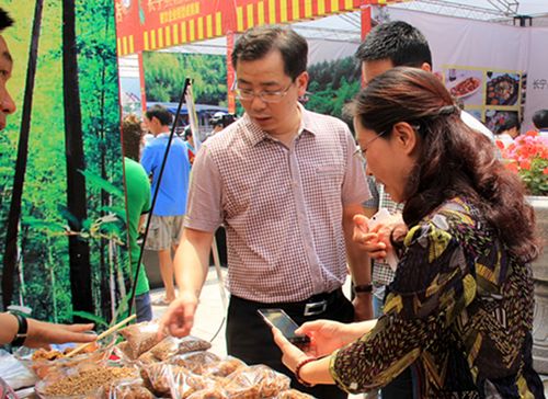 特色鲜明现场火爆&nbsp;长宁旅游美食节人人气旺