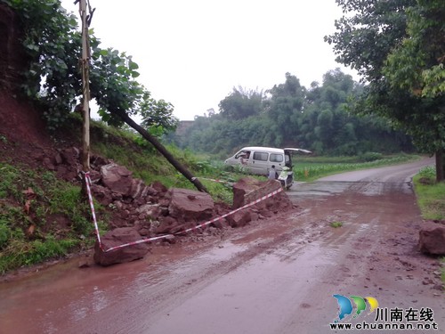 潮河镇：开展雨后道路交通安全隐患排查整治工作
