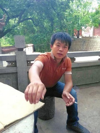 内江小伙为救"心上人"身亡 父母申报见义勇为被拒(图2) 内江小伙为救"心上人"身亡 父母申报见义勇为被拒(图2)