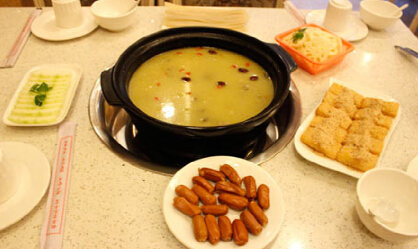 泸州：230路&nbsp;一辆开往美食的公交(图4)