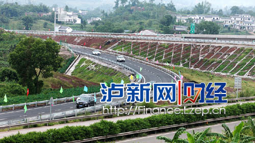 泸州至九支、贵州赤水方向部分车辆今起走高速(图2) 泸州至九支、贵州赤水方向部分车辆今起走高速(图2)