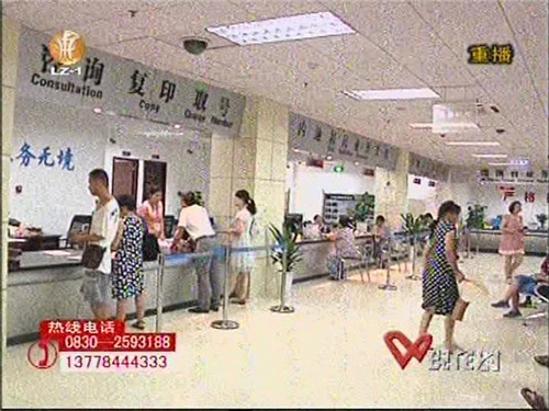 泸州迎来出入境办证高峰期(图3)