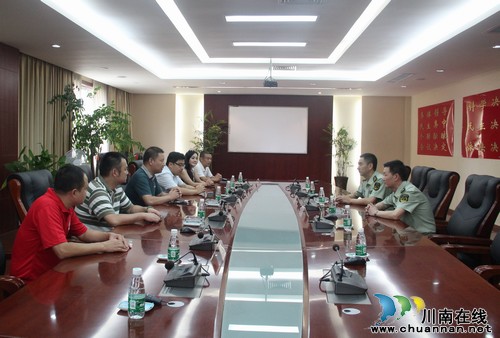 "八一"来临潭酒向武警泸州支队致以崇高敬意(图1) "八一"来临潭酒向武警泸州支队致以崇高敬意(图1)