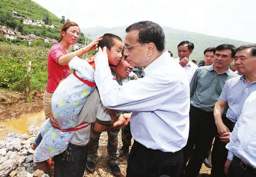 率先到云南地震灾区救援 总理为宜宾医院点赞(图1) 率先到云南地震灾区救援 总理为宜宾医院点赞(图1)