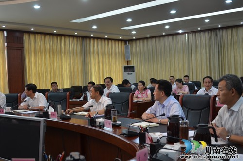 省委常委、省总工会主席李登菊莅泸调研群团工作(图7) 省委常委、省总工会主席李登菊莅泸调研群团工作(图7)