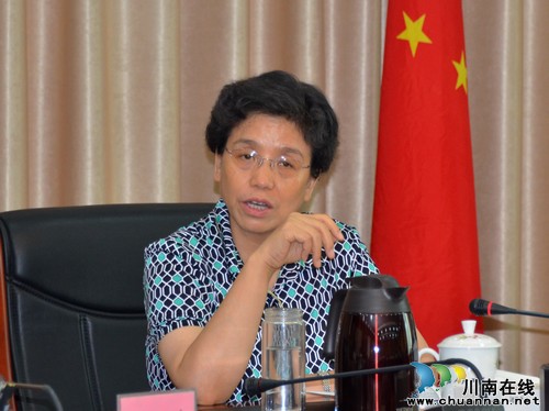 省委常委、省总工会主席李登菊莅泸调研群团工作(图6) 省委常委、省总工会主席李登菊莅泸调研群团工作(图6)