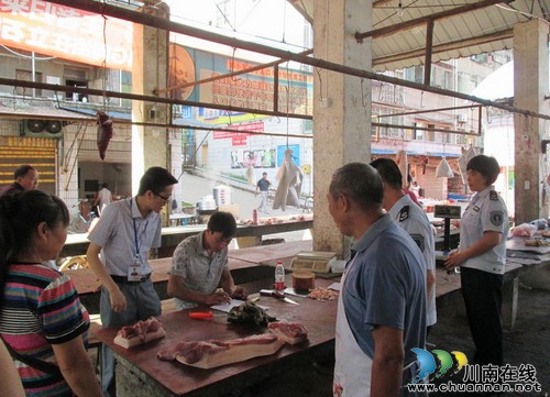 泸县立石镇开展肉制品安全专项检查(图2) 泸县立石镇开展肉制品安全专项检查(图2)