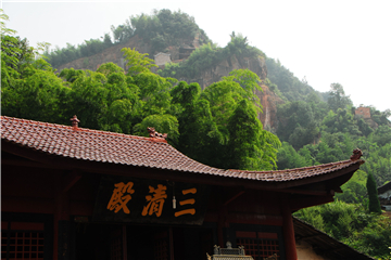 网友称叙永丹山惊现天然佛像头 你们看像不像?(图6) 网友称叙永丹山惊现天然佛像头 你们看像不像?(图6)