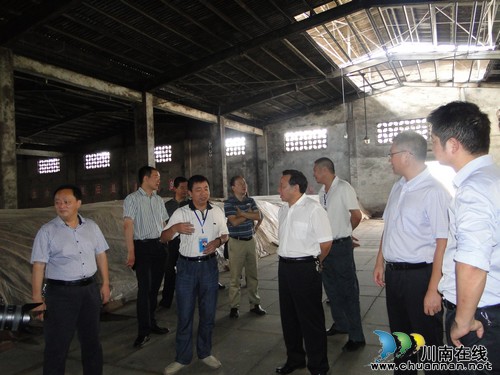 泸州市人大到泸县调研《四川省企业工资集体协商办法》贯彻落实情况(图2) 泸州市人大到泸县调研《四川省企业工资集体协商办法》贯彻落实情况(图2)