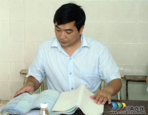 乡村教育的倾情守望者——记泸县奇峰镇学校校长佘成福(图1)