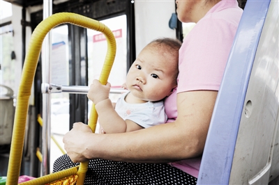 宜宾月嫂市场管窥:7800元/月金牌月嫂有价有市(图2) 宜宾月嫂市场管窥:7800元/月金牌月嫂有价有市(图2)