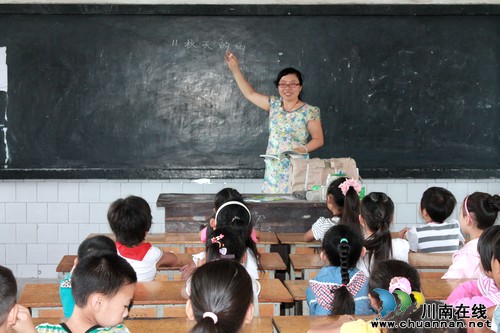 一片诚心铸师魂——记泸县玄滩镇中心小学优秀教师李秀(图2)
