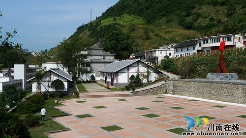 泸州:红军长征四渡赤水石箱子会议陈列馆落成(图4) 泸州:红军长征四渡赤水石箱子会议陈列馆落成(图4)