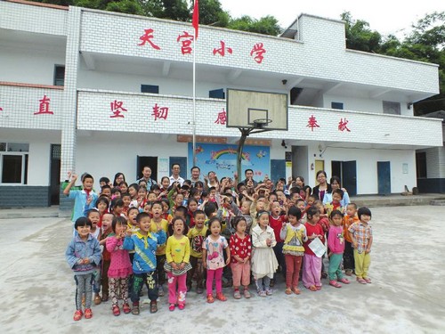 内江袖珍小学天宝村小撤销&nbsp;24名师生分流三校(图3)